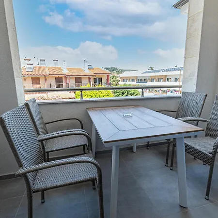 Sera Apartment *