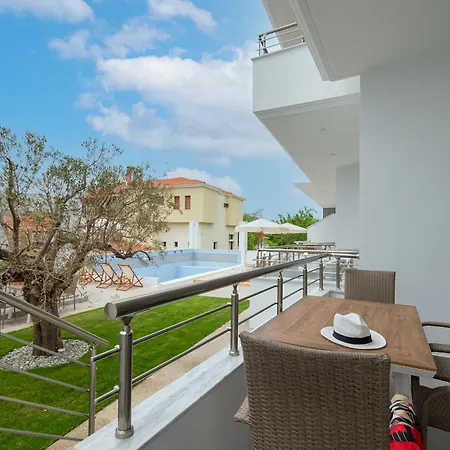 Apartment Sera Nikiti (Sithonia)