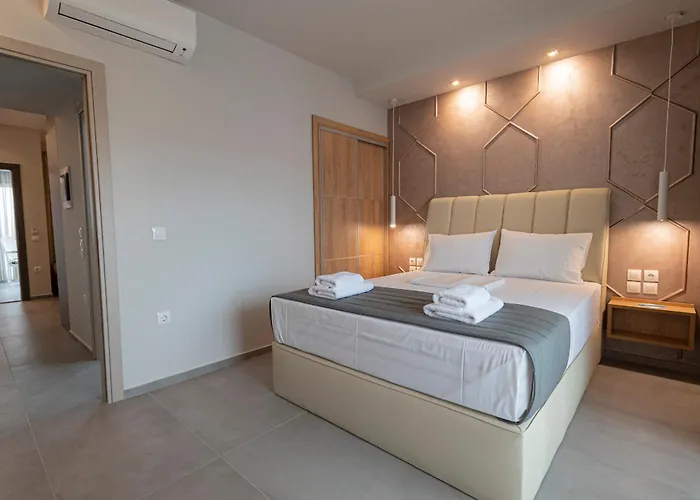 Sera Nikiti (Sithonia)